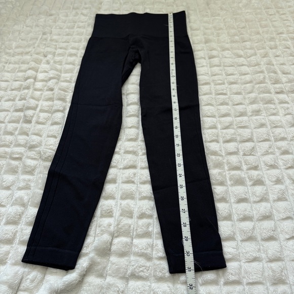 Spanx Medium LOT of Three Look At Me Now Seamless Leggings ~ Slimming Comfort - Picture 8 of 9